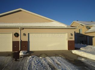 1006 36th Ave S, Moorhead, MN 56560