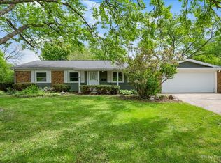 401 Hill Ave, North Aurora, IL 60542