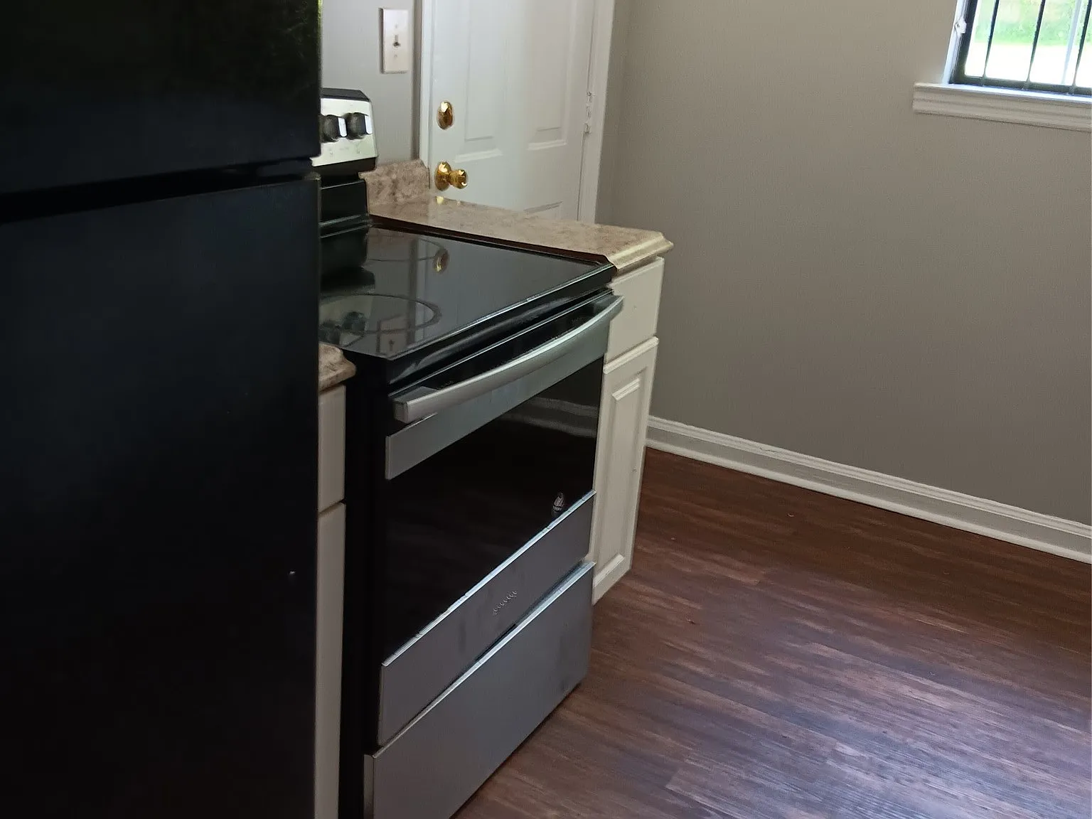 4 bed, 2.0 bath, 1468 sqft, $1,250 — Photo 4