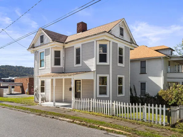 (undisclosed Address), Moundsville, WV 26041