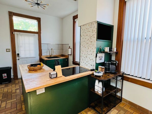 (undisclosed Address)