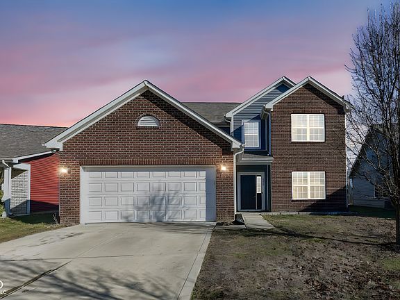 2nd image of 1215 Danielle Rd