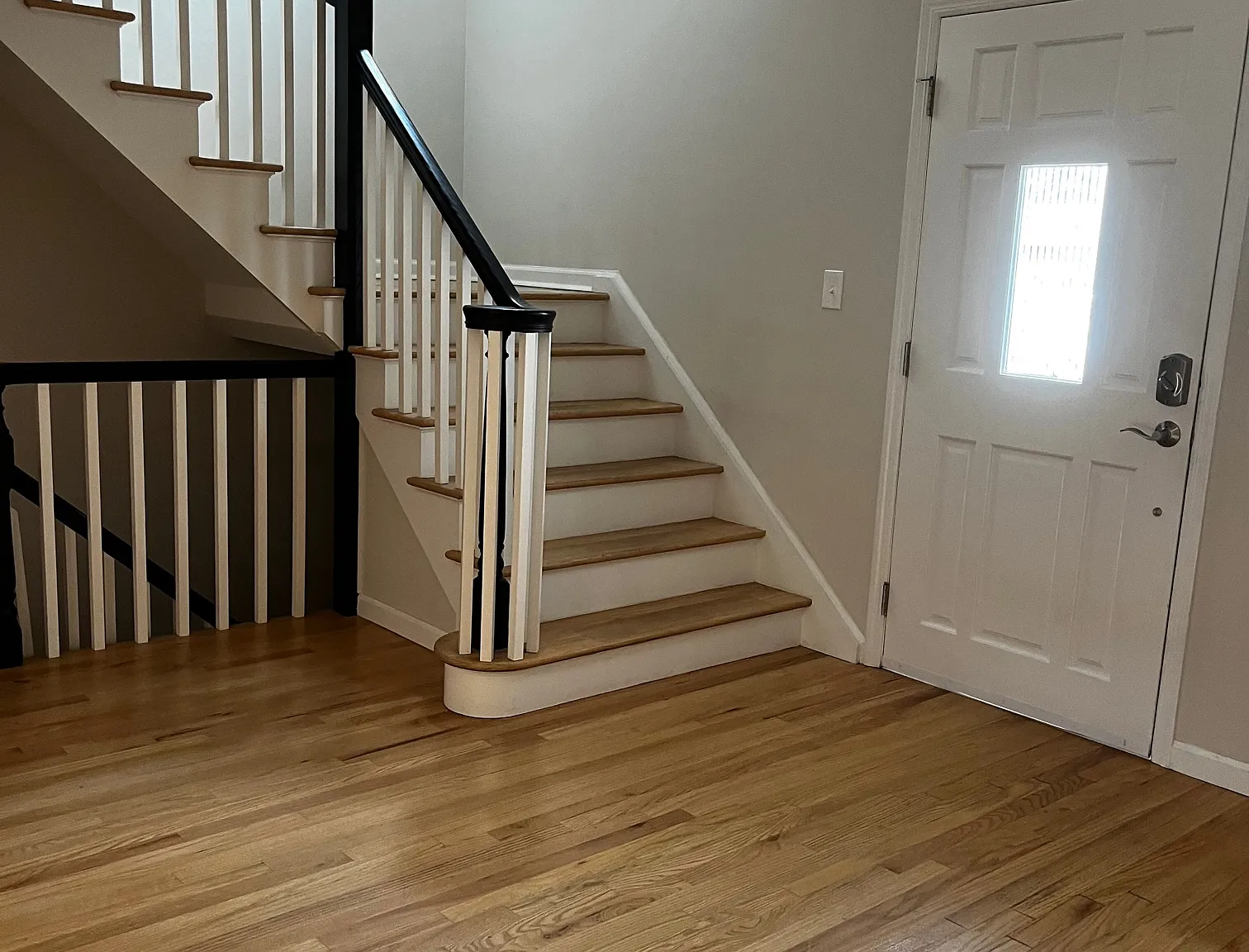3 bed, 2.5 bath, 1850 sqft, $3,650 — Photo 2