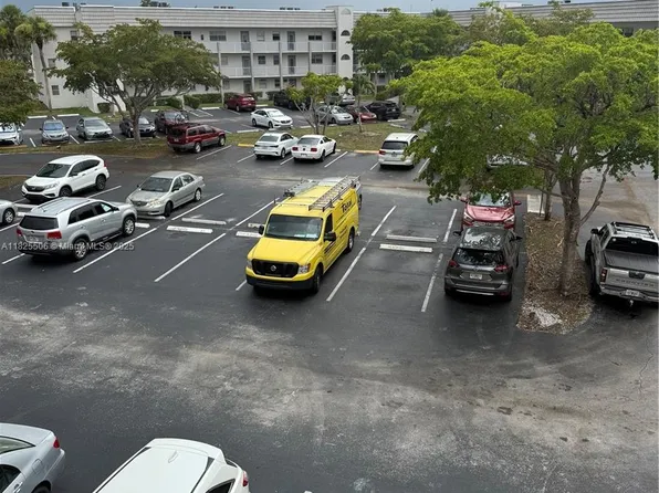 8345 Sunrise Lakes Blvd APT 312, Fort Lauderdale, FL 33322