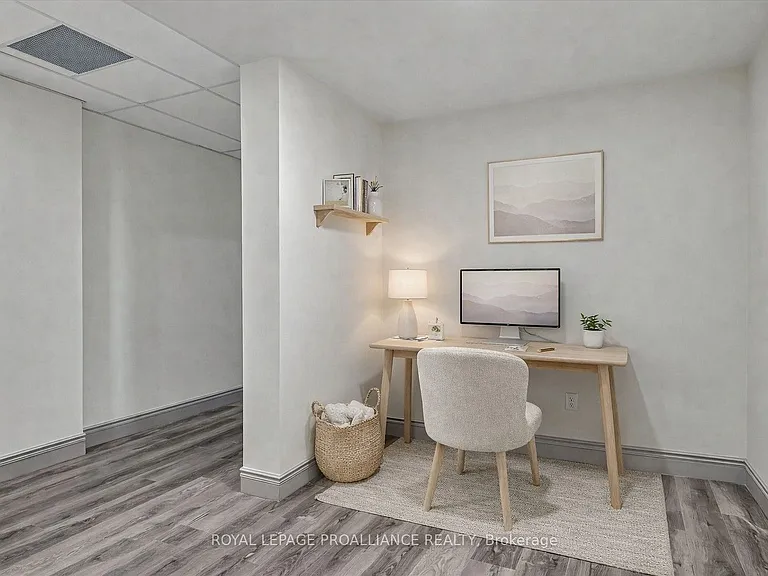 380 George St N #1B — Photo 19