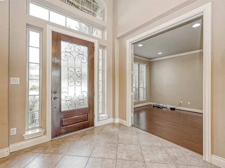 27415 Blinkwood Park — Photo 3
