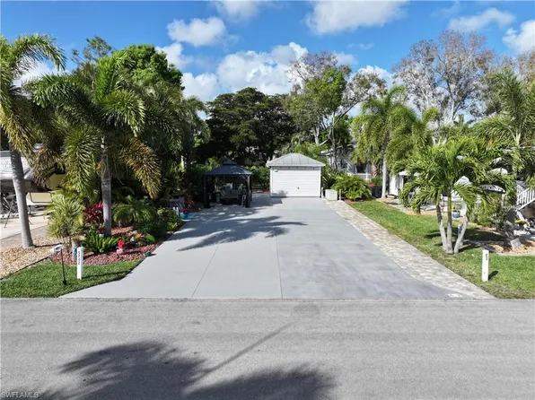 5742 Burrwood CT, FORT MYERS, FL 33905