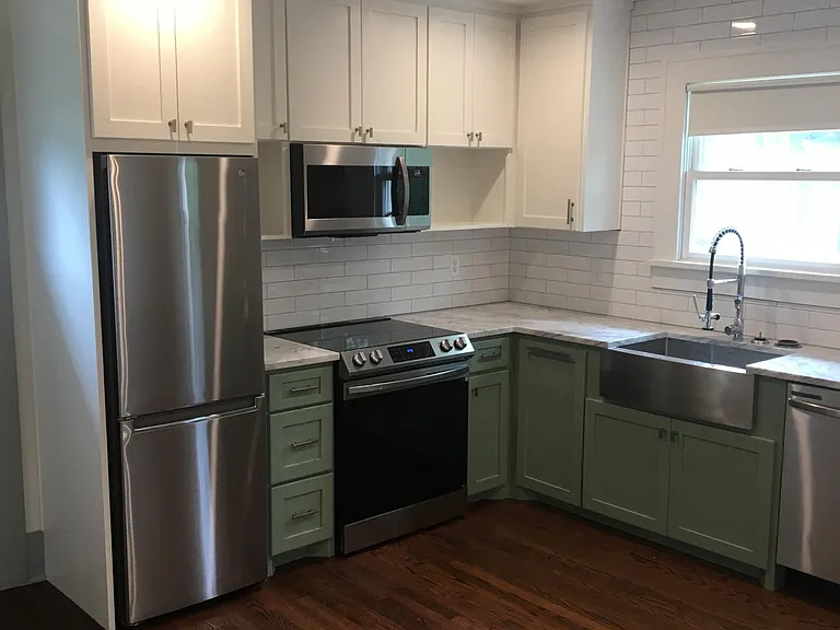 1539 S Detroit Ave — Photo 3