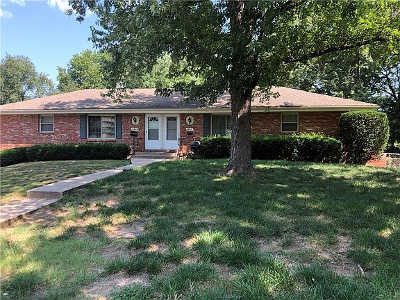 4th image of 6617 Garnett Ct