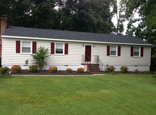 3905 Robin Hood Dr, Hopewell, VA 23860