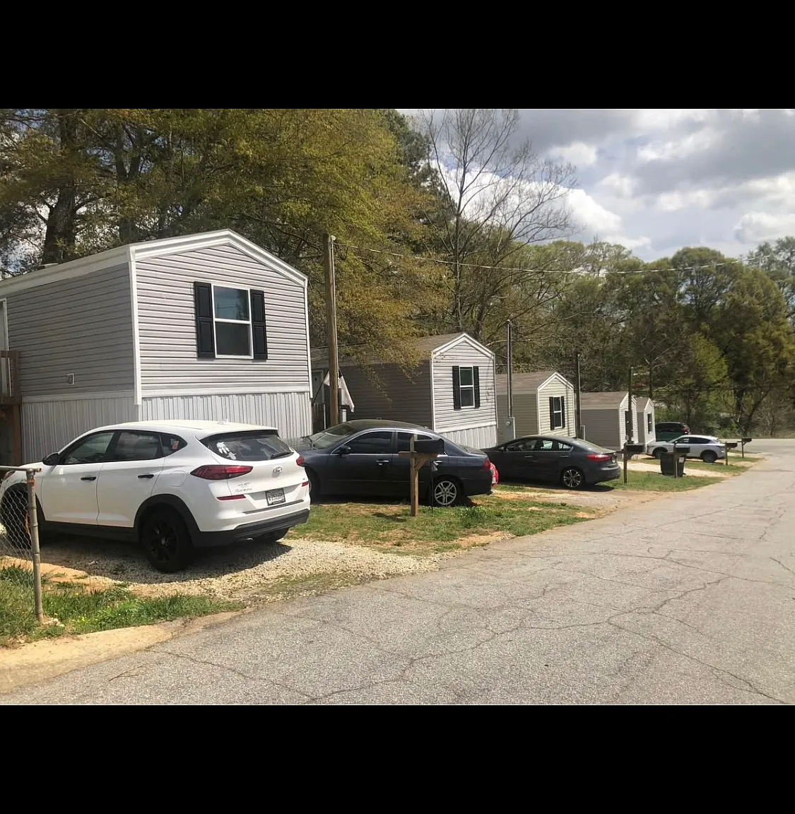 100 Tiffany Dr — Photo 2