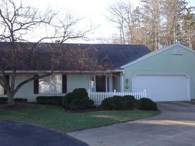 2094 Stillwood Ln, Akron, OH, 44313