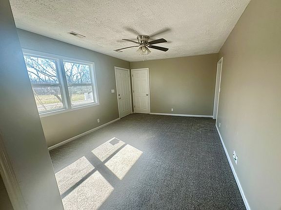 4th image of 286 Nichols Rd