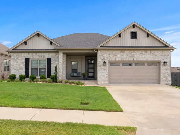 2690 Overcup Dr, Conway, AR 72034