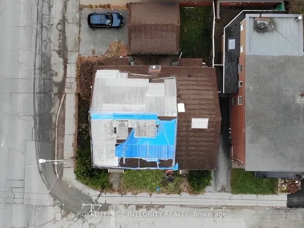 26 Concord St N #24, Ottawa, ON K1S 0Y2