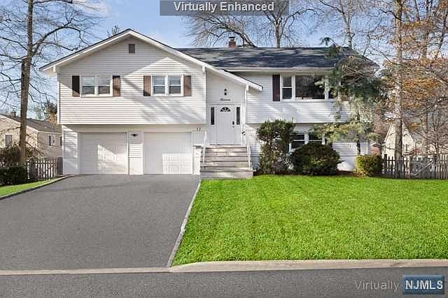 1st image of 11 Carter St