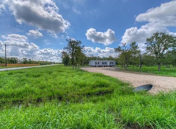 3rd image of 103 Reynosa Ct
