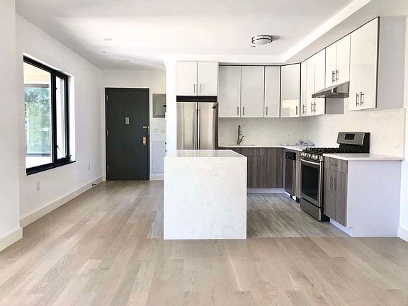2nd image of 6298 Woodhaven Blvd #4O
