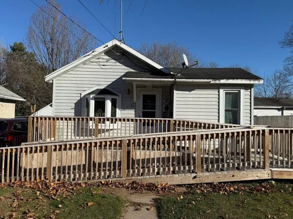95 West St, Clintonville, WI 54929