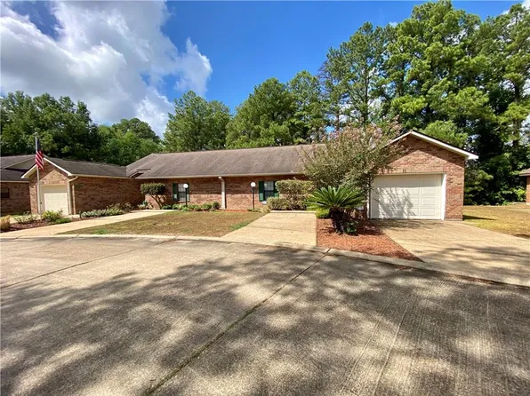 2230 Retreat St W, Pineville, LA 71360