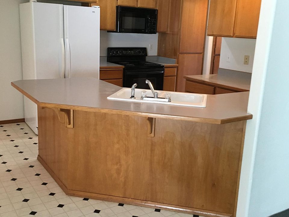 2nd image of 767 Trinity Way