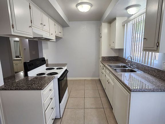 4th image of 612 N Chandler Ave #612B