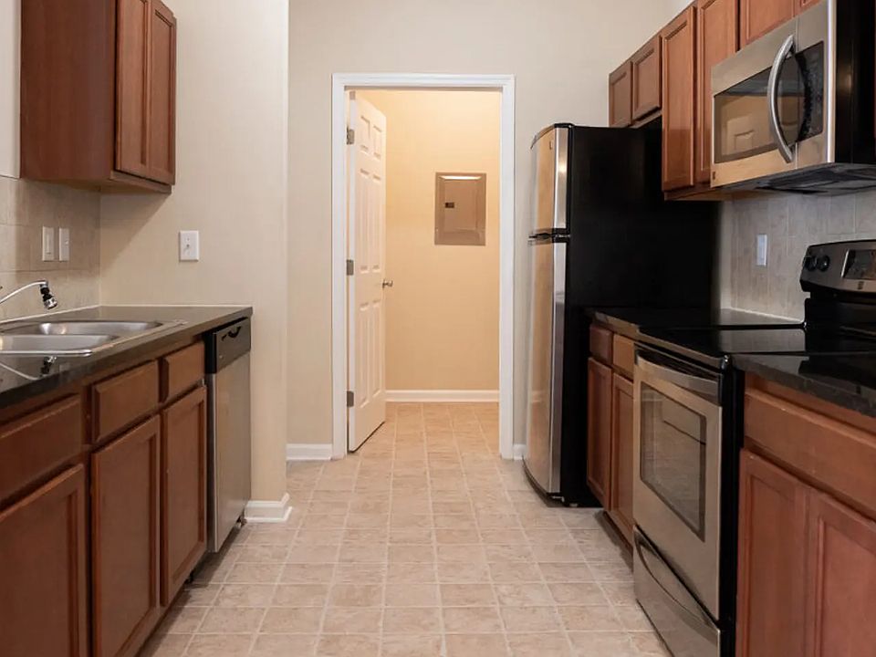 1st image of 3550 Birchfield Ct APT 104