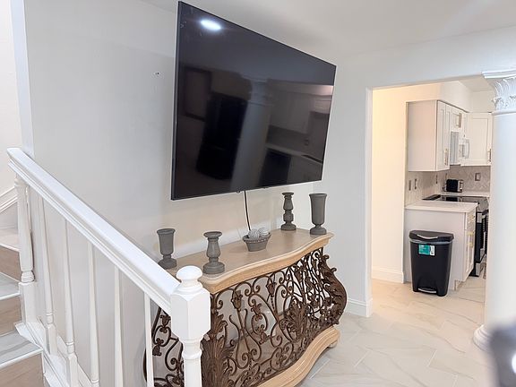 Smart tv for use of your streaming subscriptions