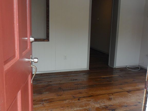 3rd image of 227 Main St APT C
