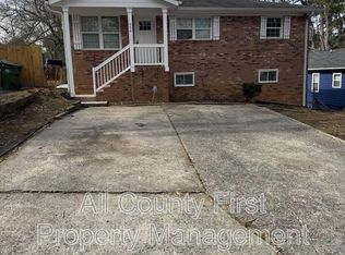 656 Cedar Ave NW, Atlanta, GA 30318