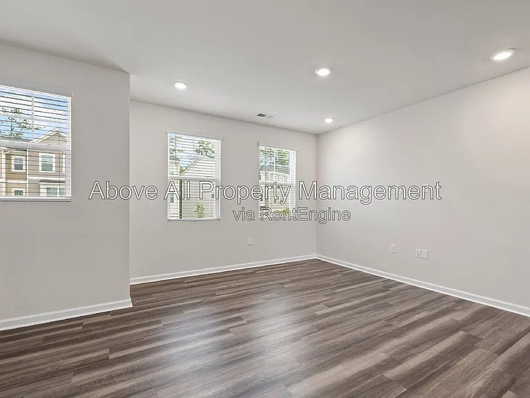 1035 Shoreside Dr — Photo 24