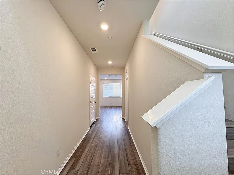 629 E Madeleine Privado — Photo 7