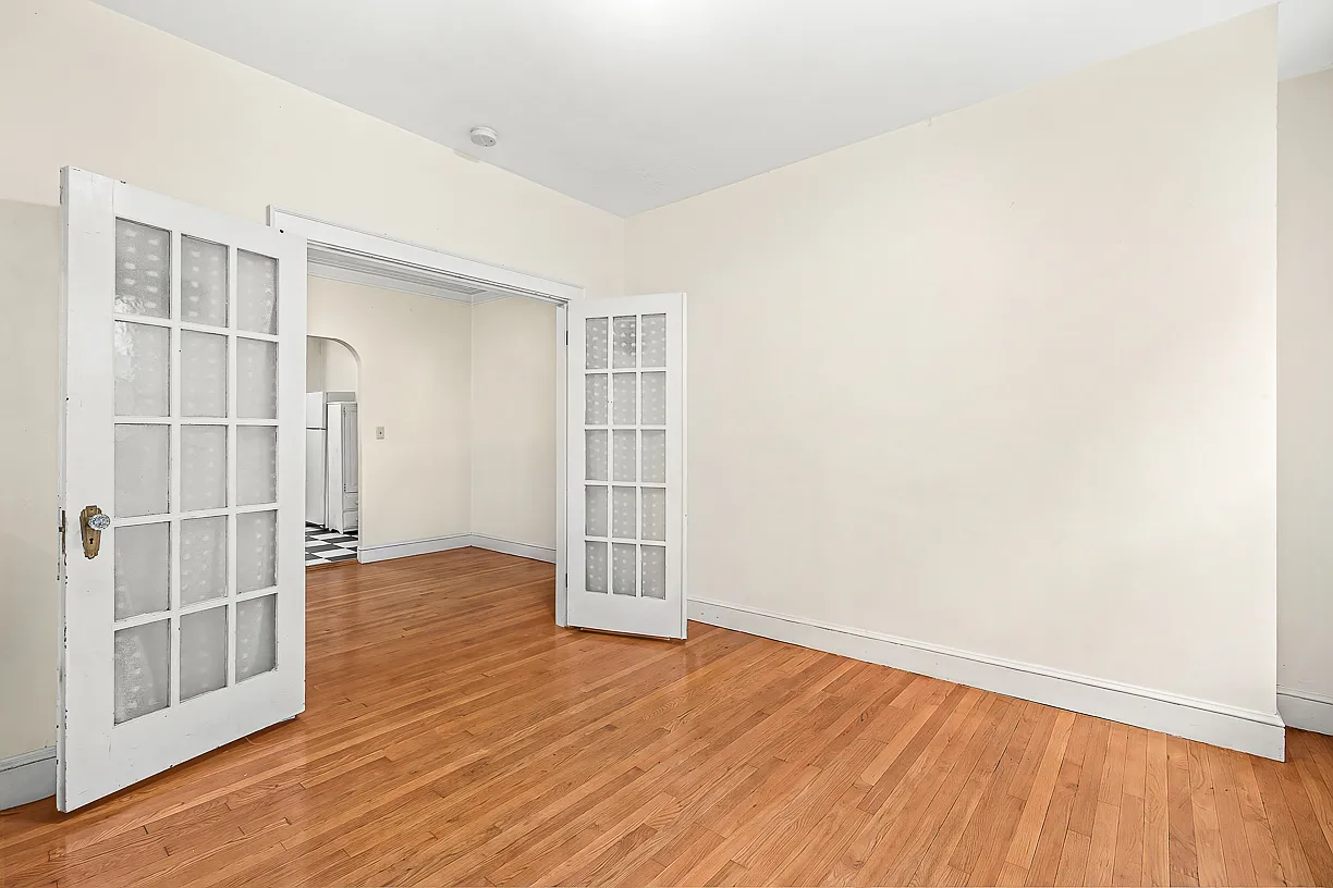 2 bed, 875 sqft, $3,000 — Photo 1