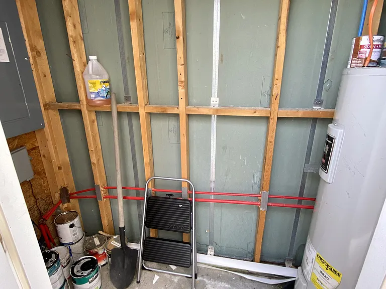 137 Fairgreen St — Photo 33