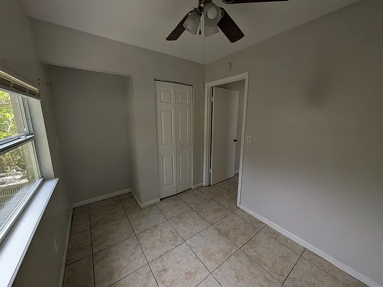 663 Avenue J NW #2 — Photo 6