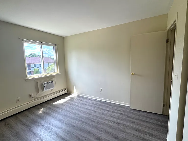1306 Cricket Ln — Photo 10