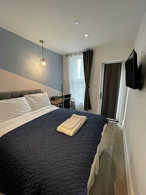 Rented by Townhouse Apartments | media 13