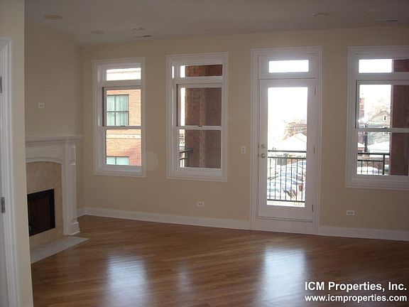 5th image of 2322 N Greenview Ave #2