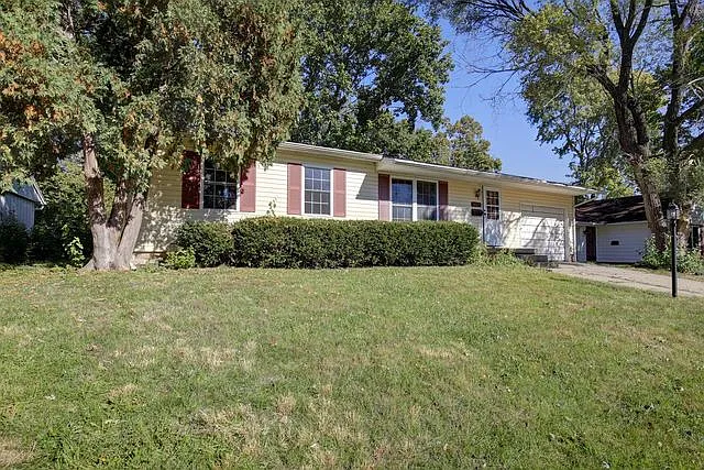 1802 E Michigan Ave photo 1