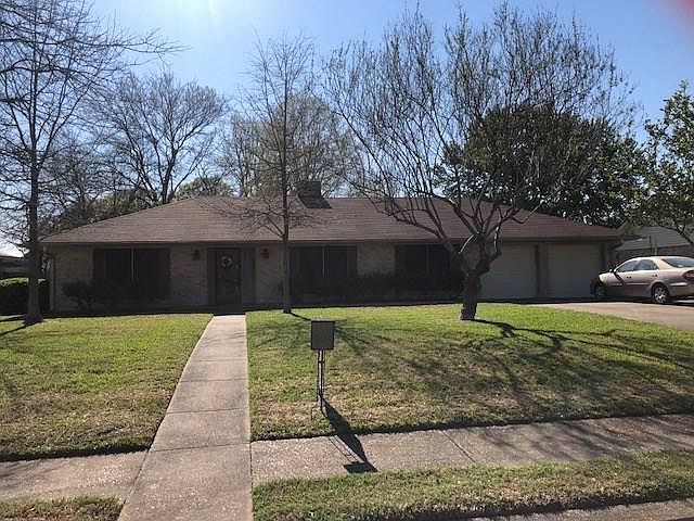 1st image of 604 Sweetbriar Dr