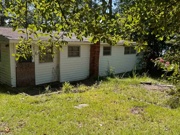 81 Challenger Rd, Cross Hill, SC 29332