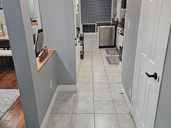 4th image of 5944 Ridgecrest Trl