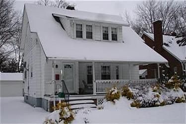 1st image of 410 E 270th St