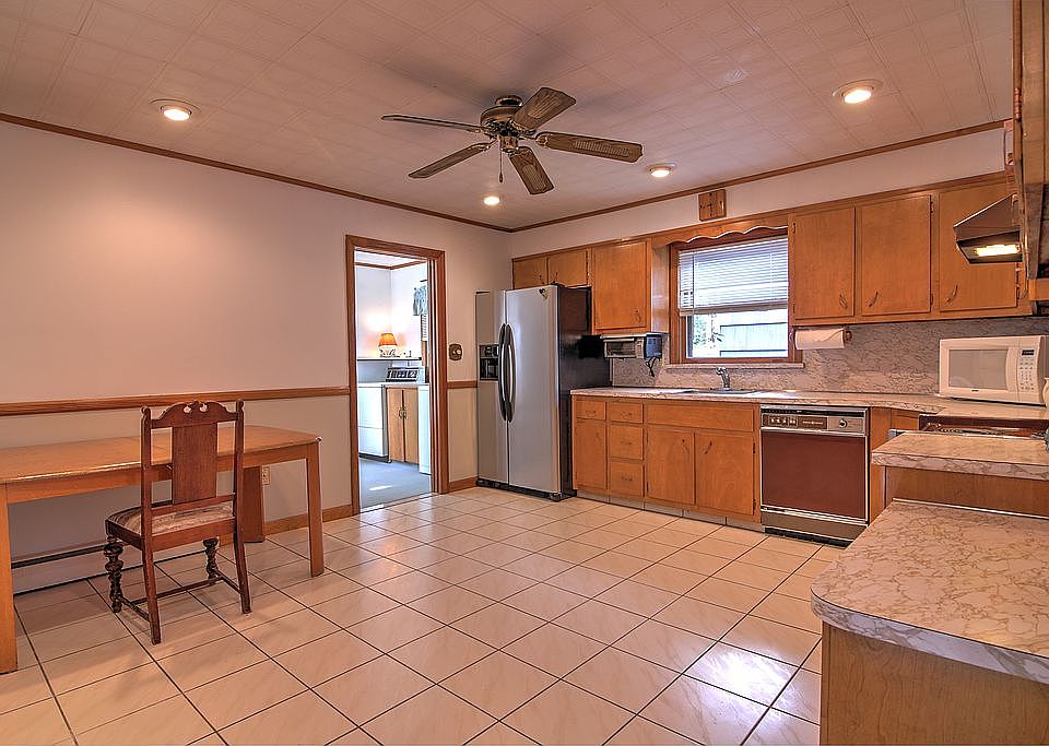 1st Floor - Kitchen