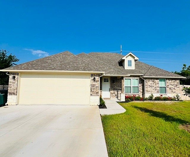 1st image of 1704 Turnberry Cir