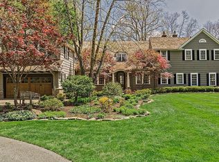 1688 Oakwood Dr, Cleveland Heights, OH 44121
