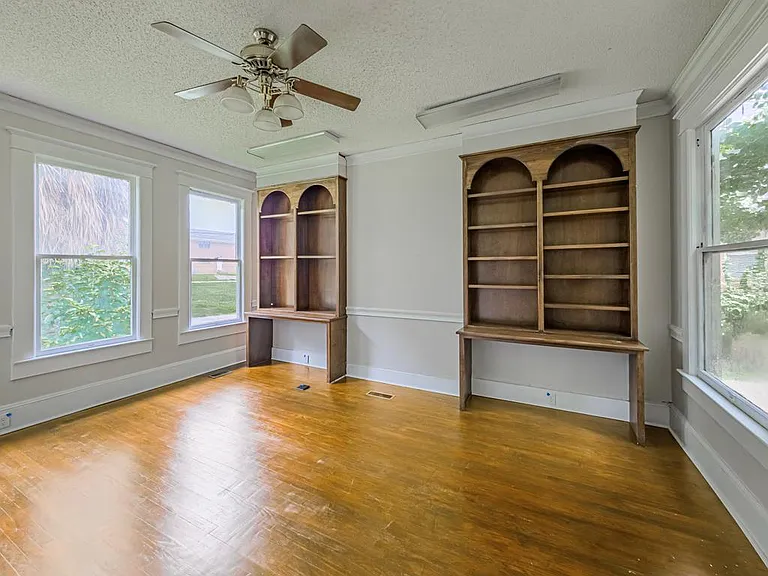 218 N Central Ave #1 — Photo 9