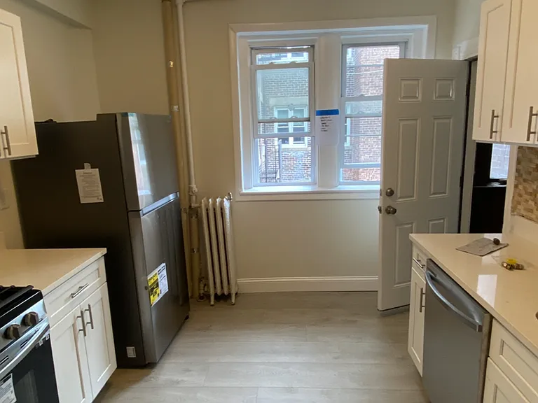 10 Glenville Ave #2 — Photo 6