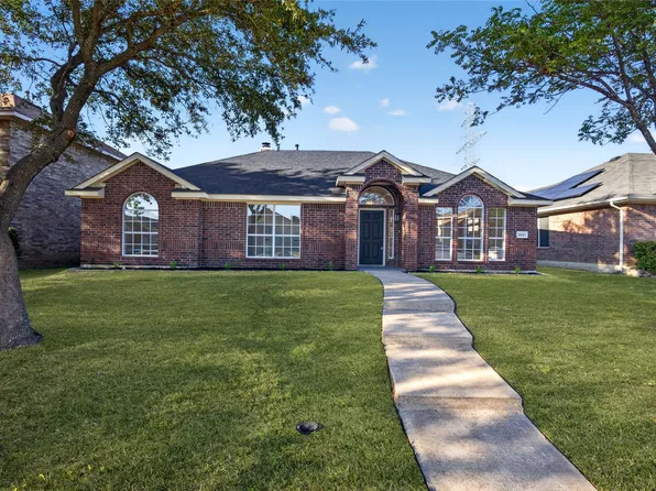 2221 Bridle Path Dr, Lancaster, TX 75146