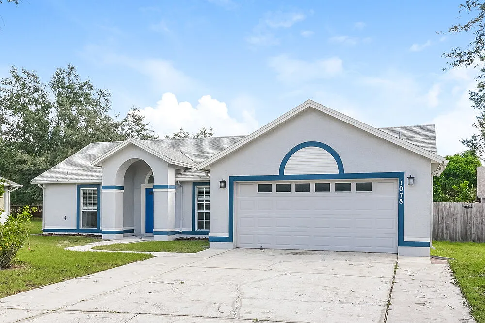 3 bed, 2.0 bath, 1511 sqft, $2,490 — Photo 3